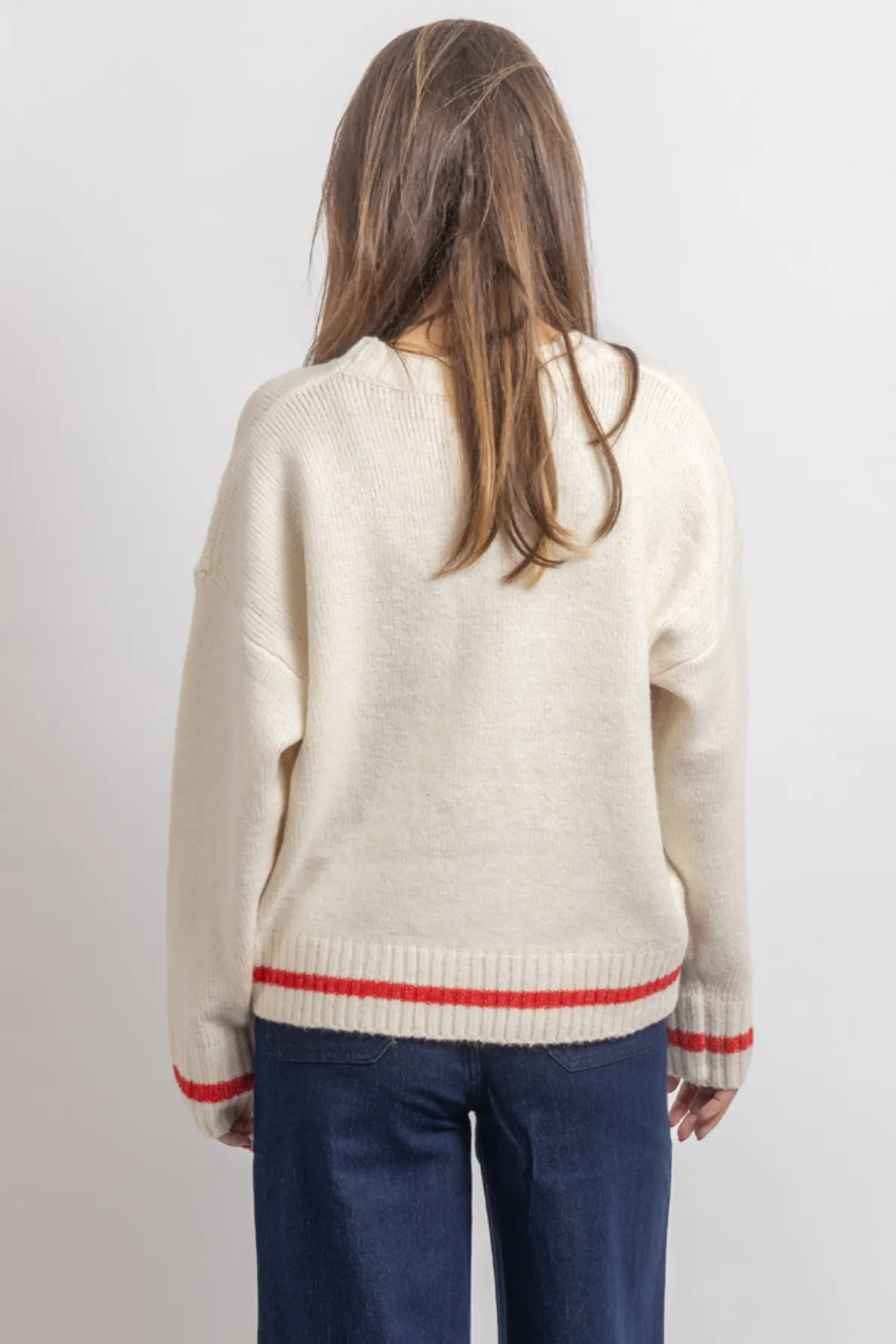 APRES CREAM GRAPHIC SWEATER *RESTOCK COMING SOON*