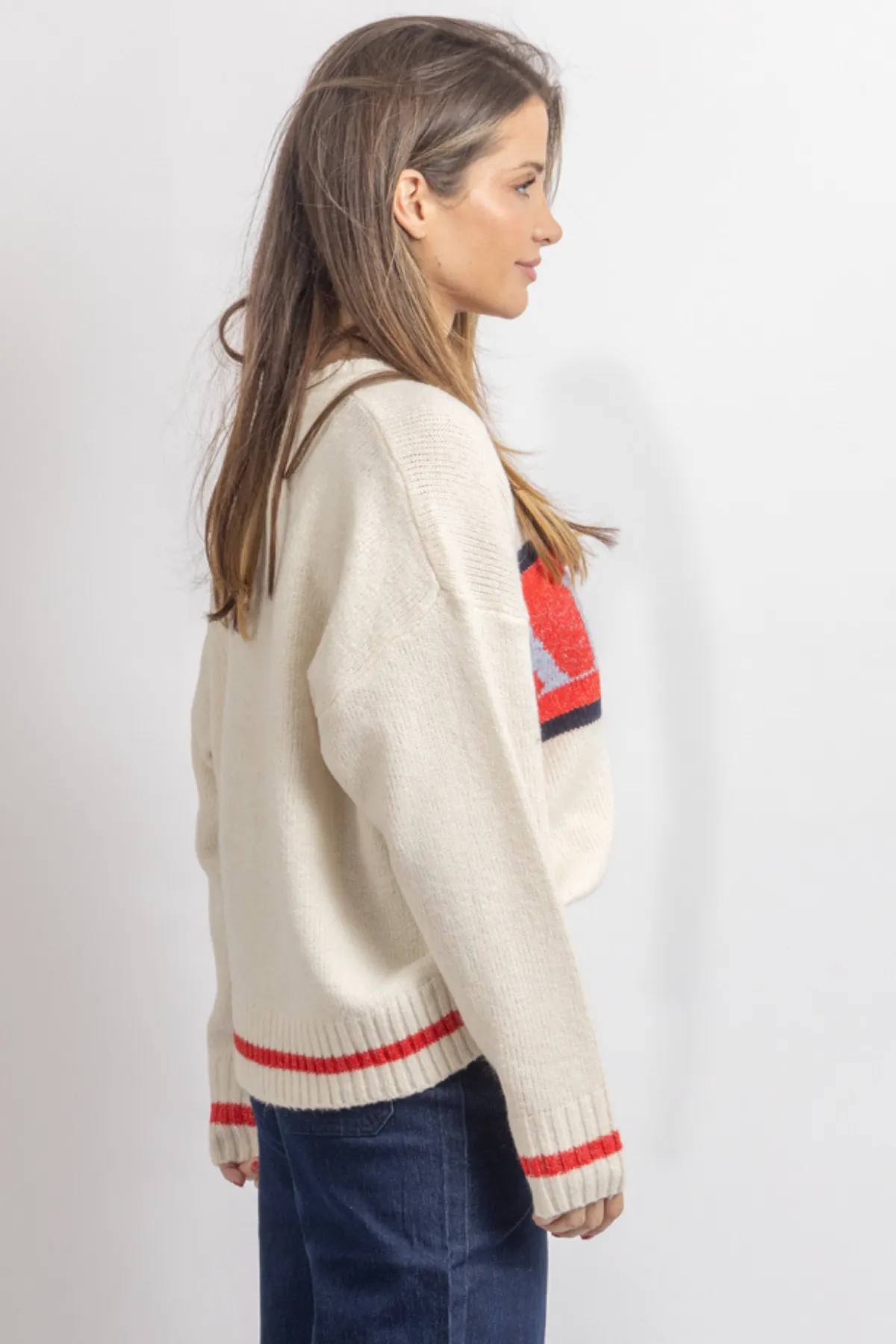 APRES CREAM GRAPHIC SWEATER *RESTOCK COMING SOON*