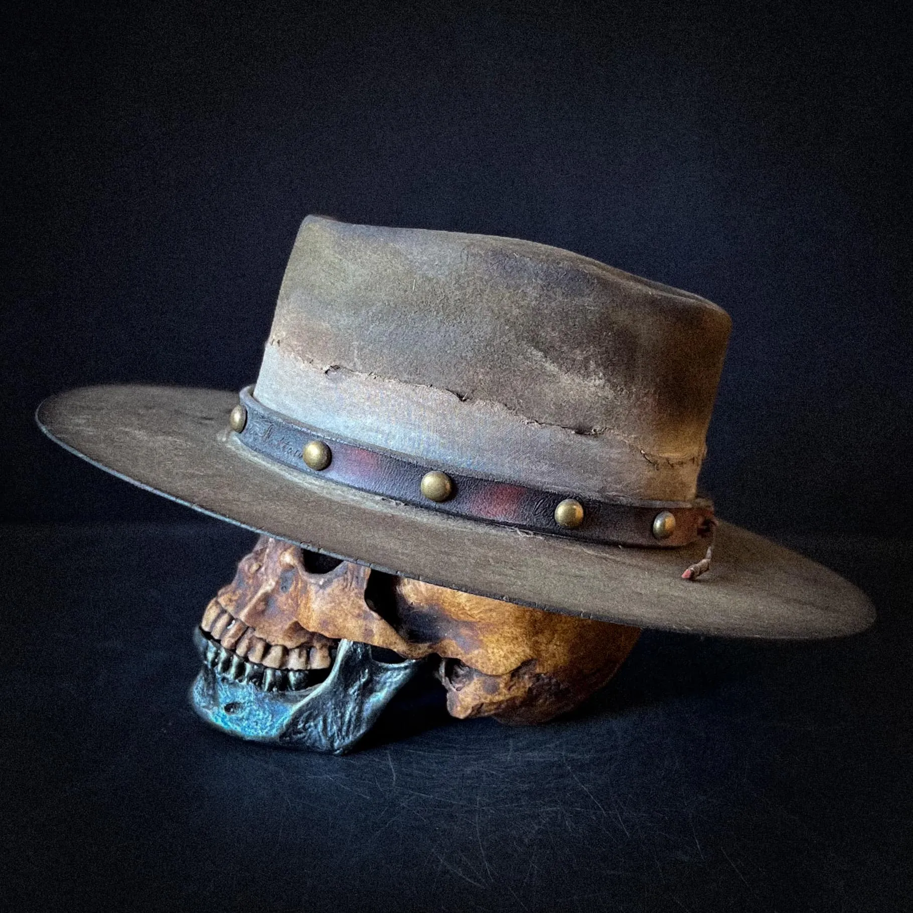 Rover Old-World Charm Chapeau Hat