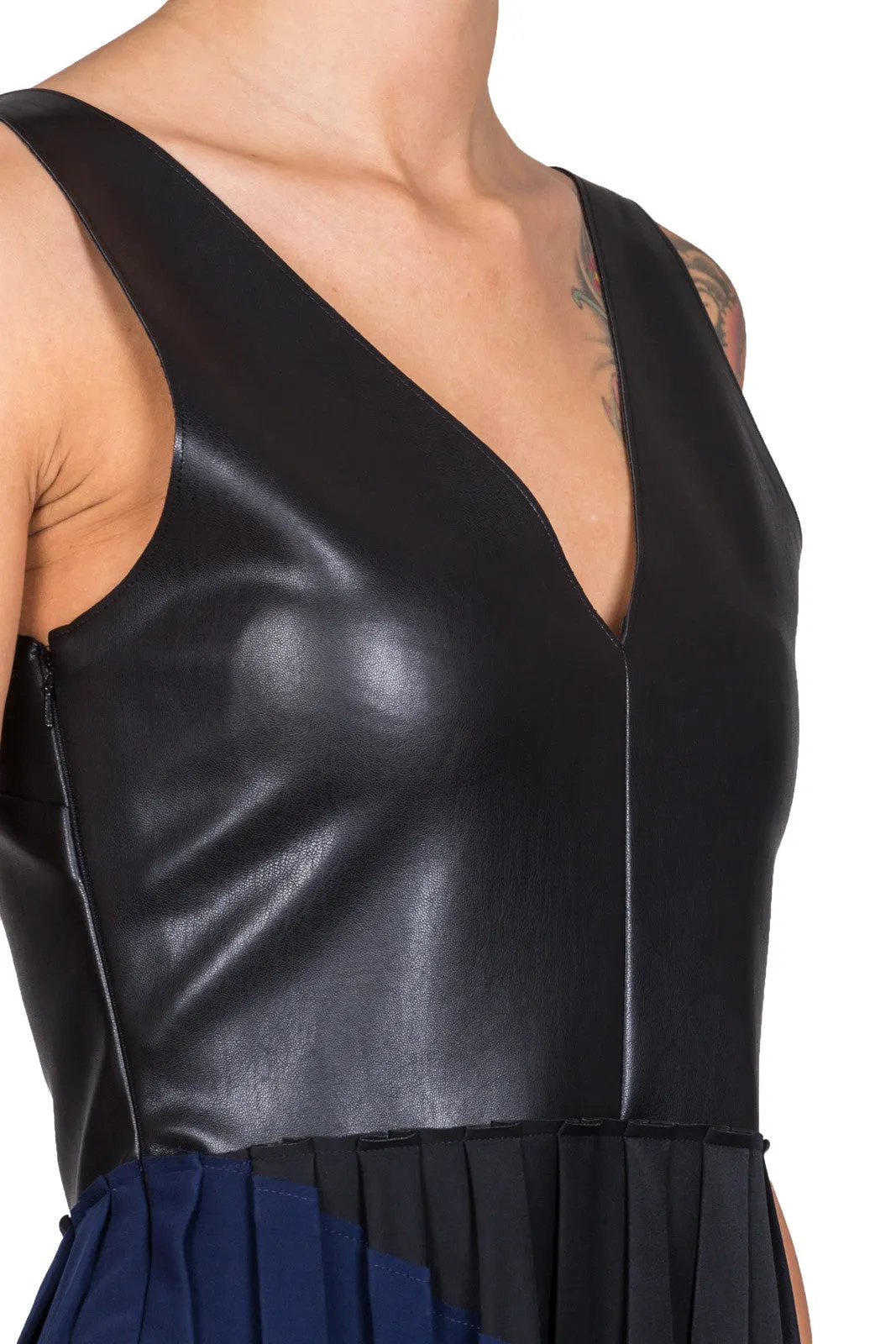Sleveless Dress